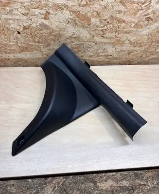 KIA Niro Rear sill trim cover 85876q4000