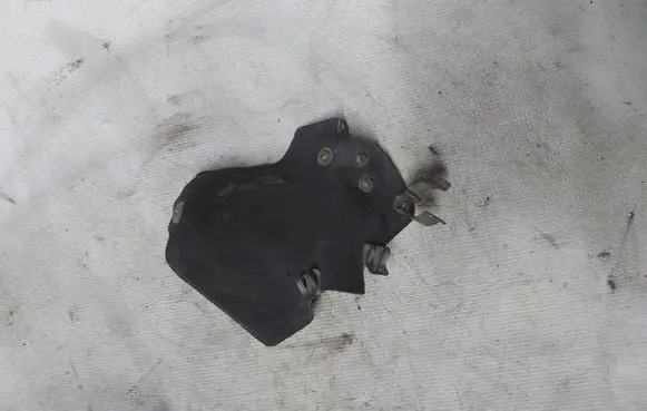 Ford Galaxy Heat shield in engine bay 