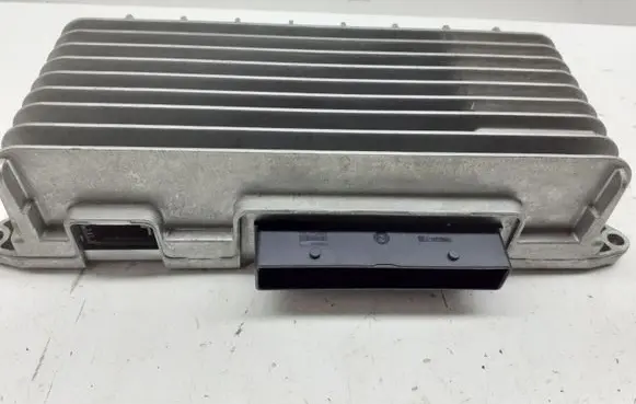 Audi A6 S6 C6 4F Sound amplifier 4F0910223H 4F035223K