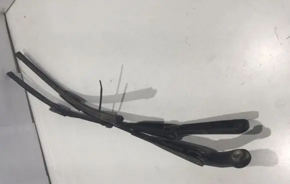 Renault Clio III Windshield/front glass wiper blade 80007467