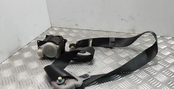 Mitsubishi Pajero Front seatbelt TKAB2EN244