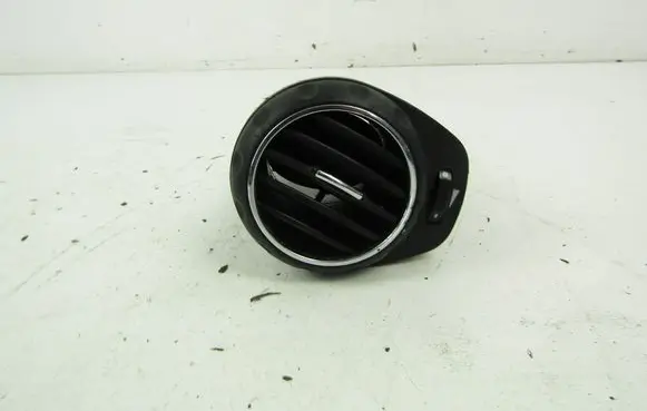 Alfa Romeo 147 Dash center air vent grill 