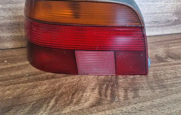 BMW 5 E39 Rear/tail lights 8358031 2VP00724001