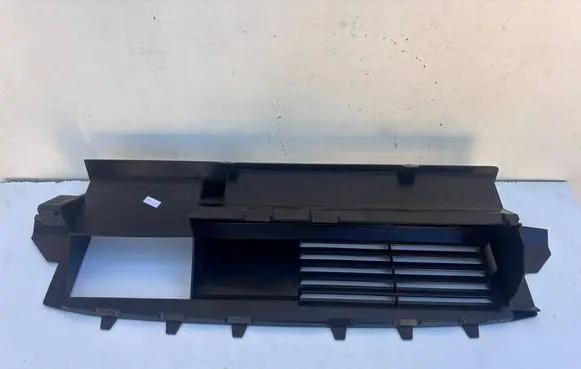 Citroen Berlingo Intercooler air guide/duct channel 9821840980