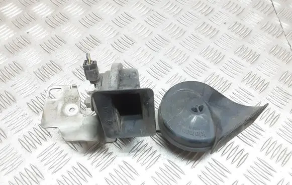 BMW 5 E60 E61 Horn signal