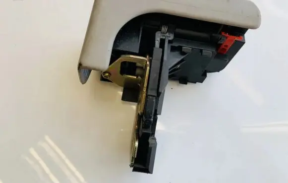 Volvo S40 Seat back rest lock catch 8621649 8621651