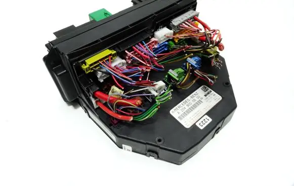 Mercedes-Benz C W204 SAM control unit A2049000600 A2044424200 A2049010500