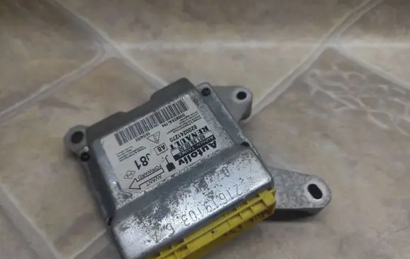Renault Espace - Grand espace IV Airbag control unit/module 8200241270 D098CK4C194 601960000
