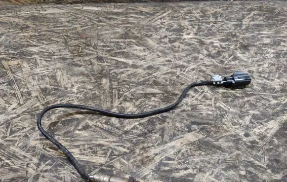 Jaguar XJL Lambda probe sensor 8W839F472DA