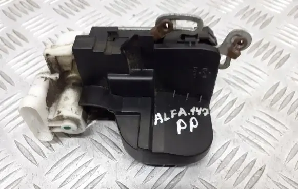Alfa Romeo 147 Front door lock