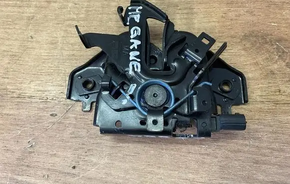 Renault Megane E-Tech Engine bonnet/hood lock/catch 656016071R