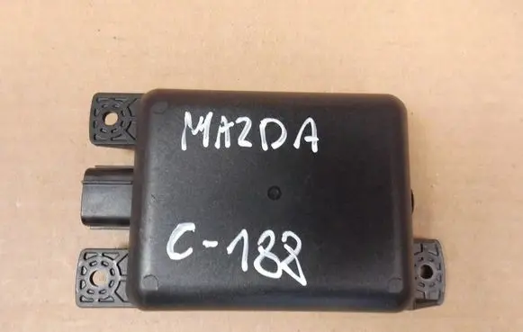Mazda CX-3 Blind spot module D24H67Y90