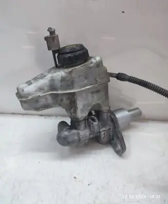 Audi A3 S3 A3 Sportback 8P Brake fluid reservoir 