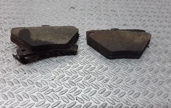 Toyota Celica T230 Brake pads (rear) 