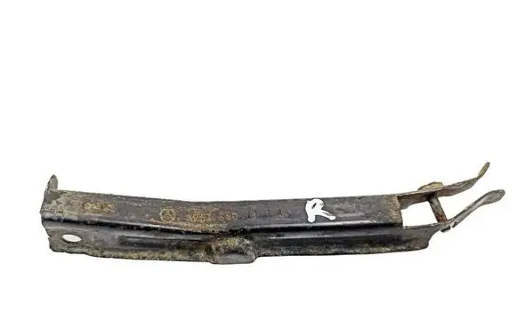 Mercedes-Benz R W251 Fender mounting bracket A2518801114