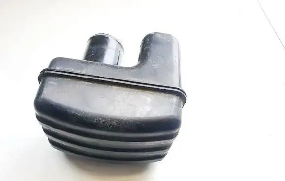 Vacuum air tank