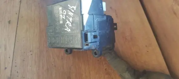 Opel Sintra Fuse box set b21m 72543033