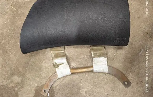 BMW 5 E39 Airbag cover 8243605 PA6GF30