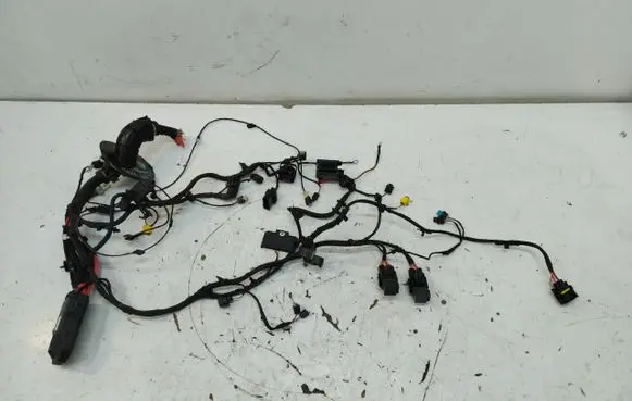 BMW 2 Active Tourer U06 Engine installation wiring loom 9827016