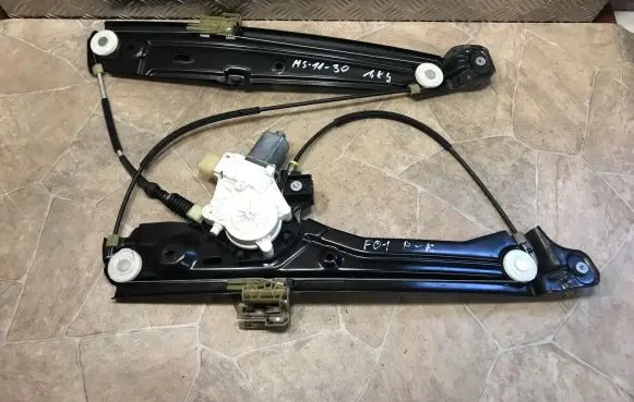 BMW 7 F01 F02 F03 F04 Front door electric window regulator 7046031