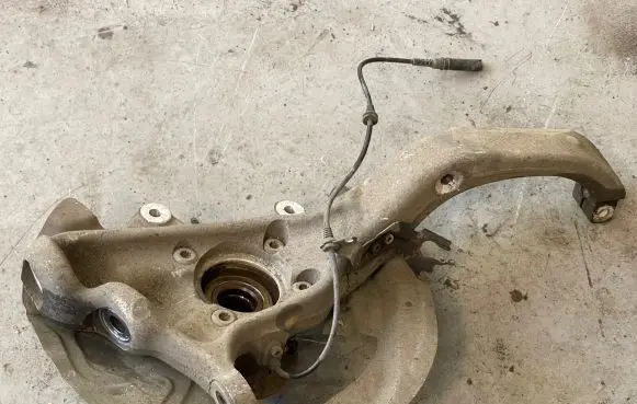 BMW X5 E70 Front wheel hub 16193510 5773783