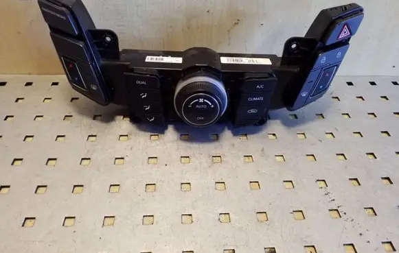 Hyundai i40 Climate control unit A2C80030400 972503ZXXX