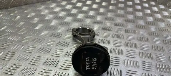 Toyota Yaris XP210 Piston with connecting rod 