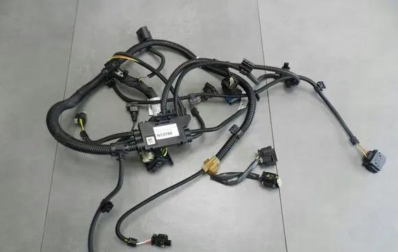 BMW X4 F26 Engine installation wiring loom 8605462
