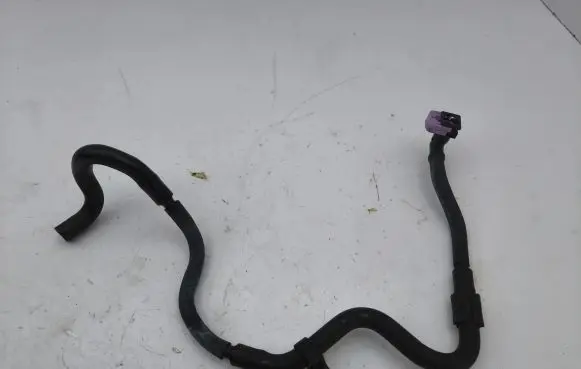Mazda CX-5 II Fuel line pipe
