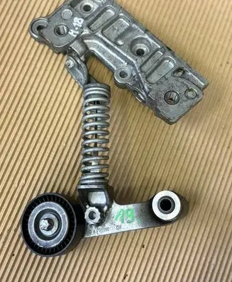 Mercedes-Benz CLA C117 X117 W117 Alternator belt tensioner A6512002400