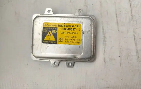 Hyundai Santa Fe Headlight ballast module Xenon 00040547