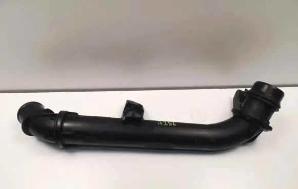 Nissan Qashqai Engine coolant pipe/hose
