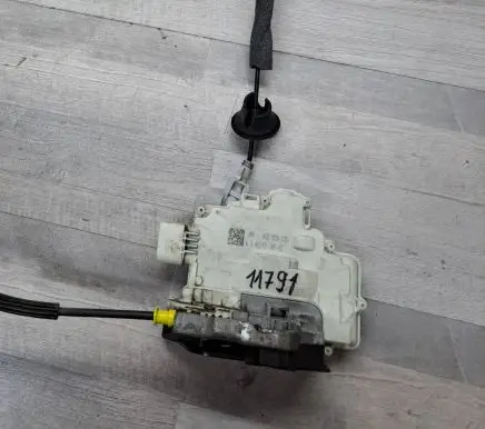 Audi A6 S6 C7 4G Rear door lock 4G0839015