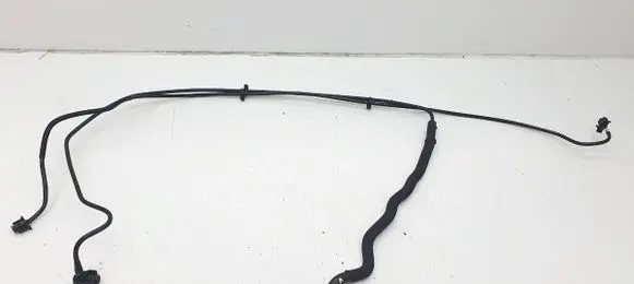 Engine coolant pipe/hose