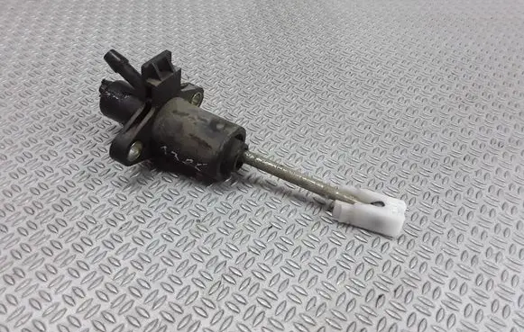 Skoda Octavia Mk1 (1U) Clutch master cylinder