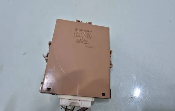 Toyota Prius (XW20) Gateway control module 8911147050