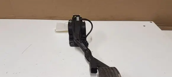Peugeot 407 Accelerator throttle pedal F00C3E2429