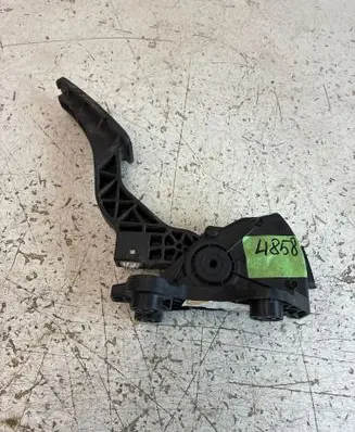Hyundai i30 Accelerator throttle pedal 32700XXXXX