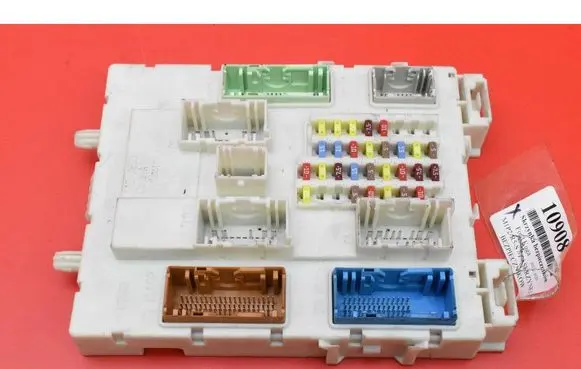 Ford Kuga II Fuse box set DV6T14A073FG