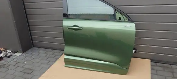 Ford Kuga III Front door