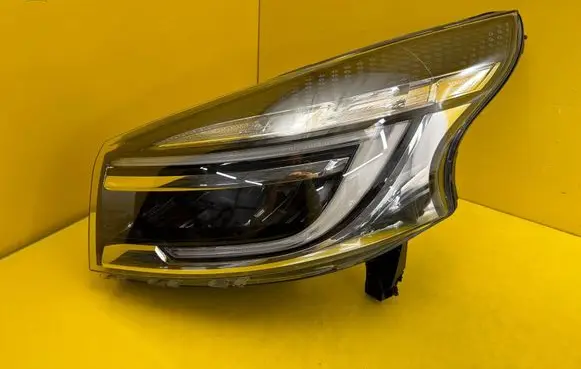 Renault Trafic III (X82) Headlight/headlamp 260608582R
