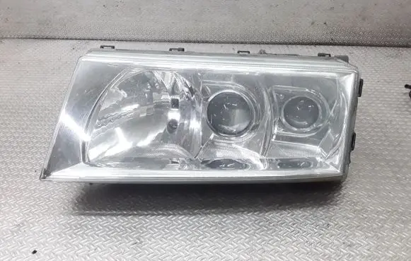 Skoda Octavia Mk1 (1U) Headlight/headlamp 1U1941015G 1307329072