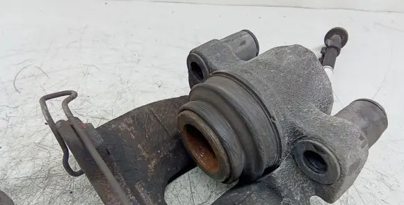 Volvo XC70 Rear brake caliper 9434165