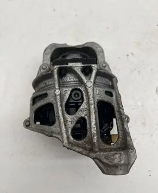 Audi A5 Engine mount bracket 4M0199371