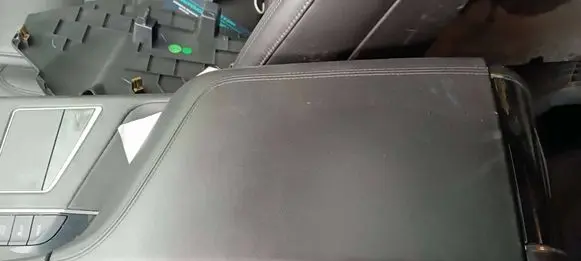 Cadillac CT6 Armrest 