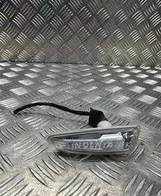 Opel Insignia B Front fender indicator light 13491088