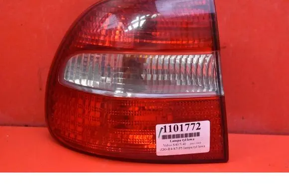 Volvo S40, V40 Rear/tail lights 30887333