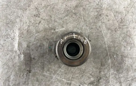 Opel Astra H Clutch release bearing slave cylinder 24422061