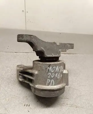 Ford Mondeo MK V Engine mount bracket