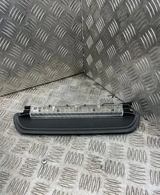 BMW 5 E60 E61 Third/center stoplight 6927017 215611S3